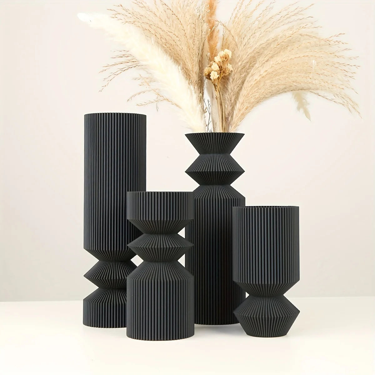 LineHaus Vases