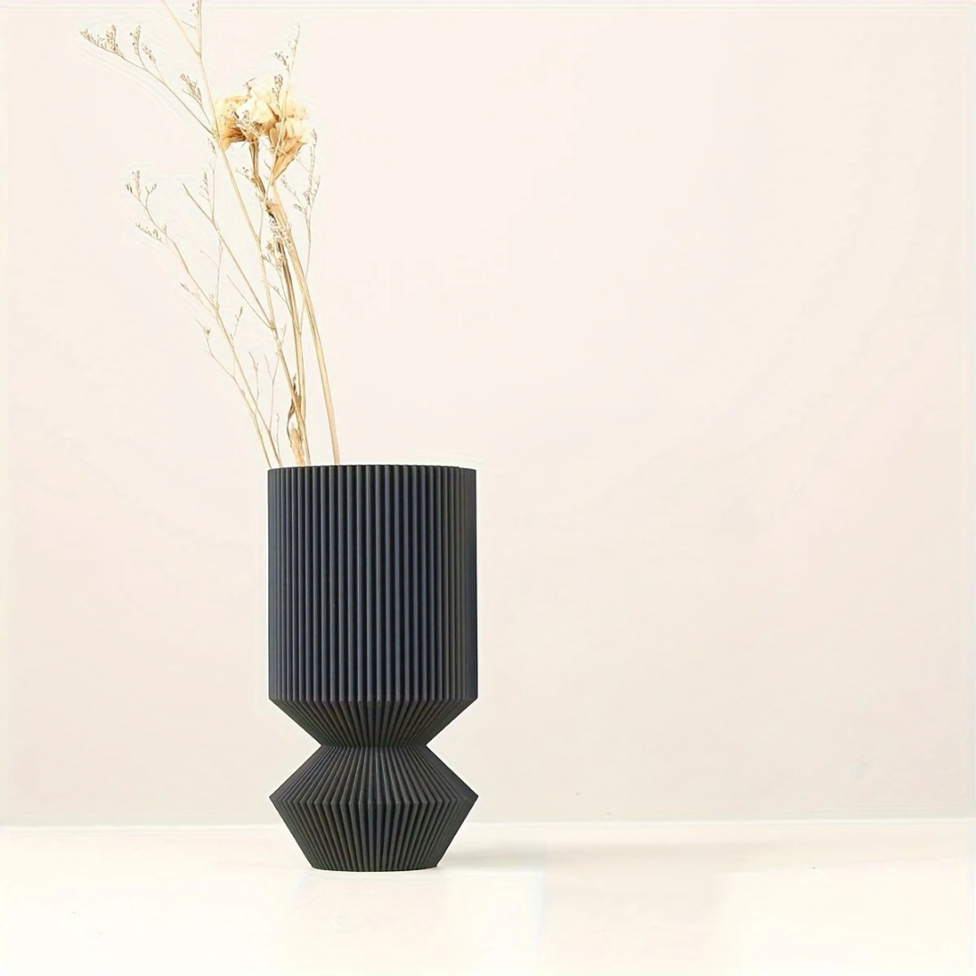 LineHaus Vases
