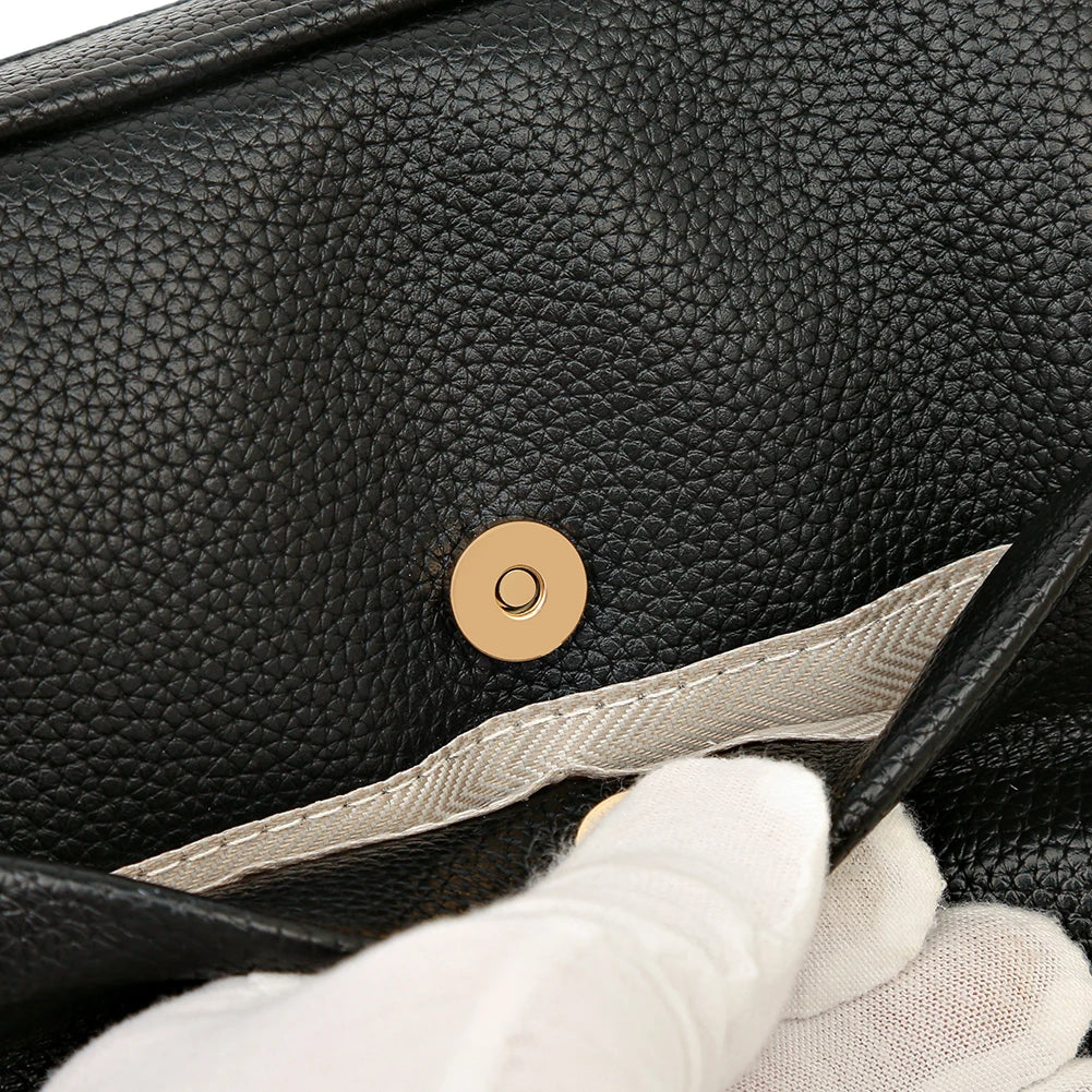 Stella Chic Crossbody