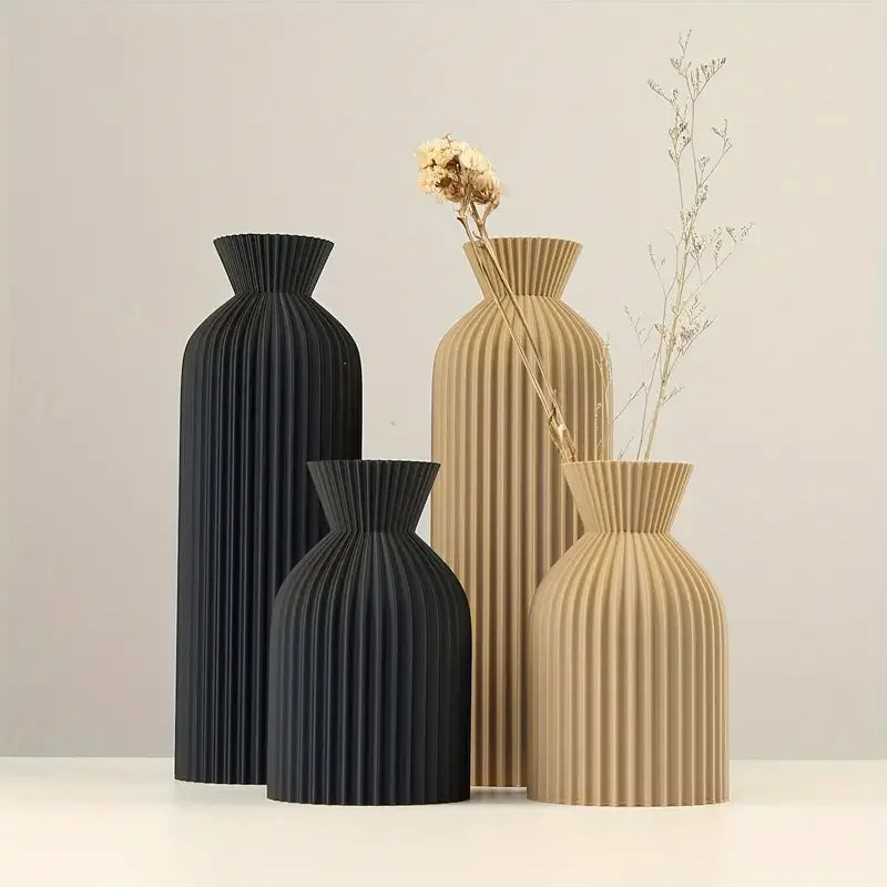 The Ribbed Bloom Vase Set